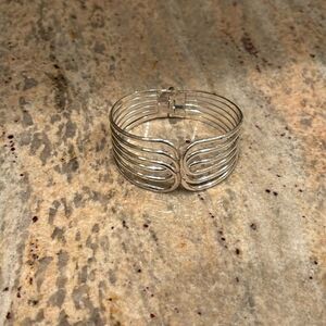 Silver woman's bracelet